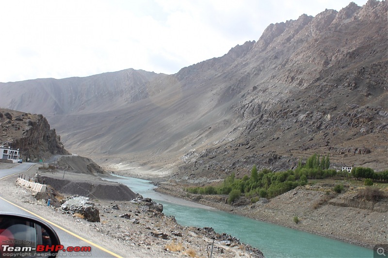 Ladakh: Four Idiots & One XUV500-180.jpg