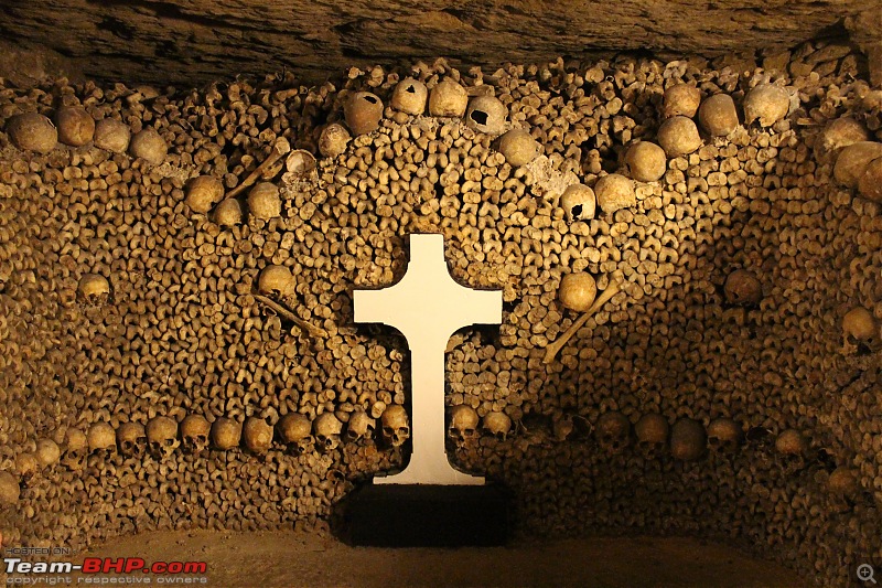 Catacombs: Paris is not all romance-img_5411.jpg