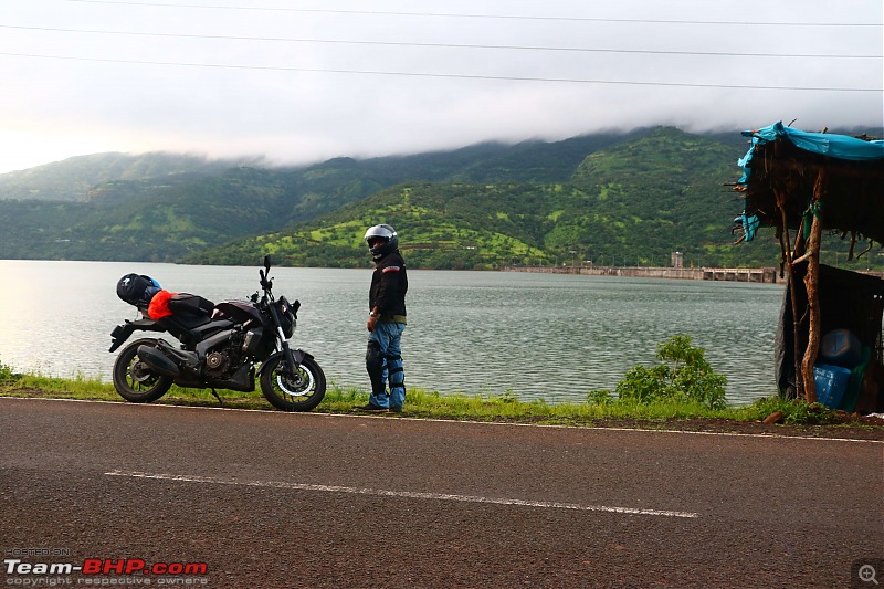 Ride to Lavasa on a couple of Dominars-lake1_c.jpg