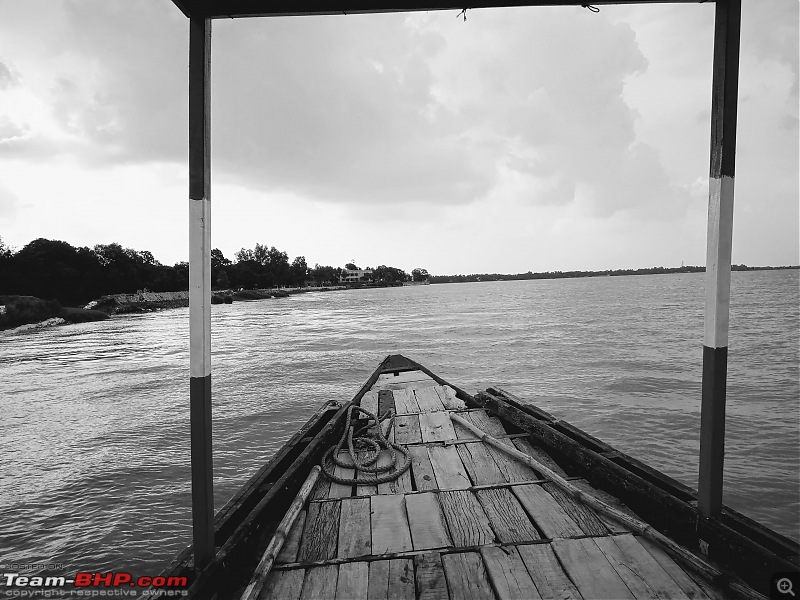 Weekend getaway to Taki (India  Bangladesh border)-boating-5.jpg