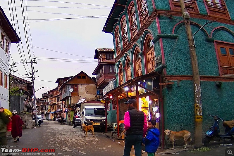 FALL in love with Kashmir | A 5500 km Innova Crysta venture from Kolkata-vlcsnap2021112601h38m18s22.jpg
