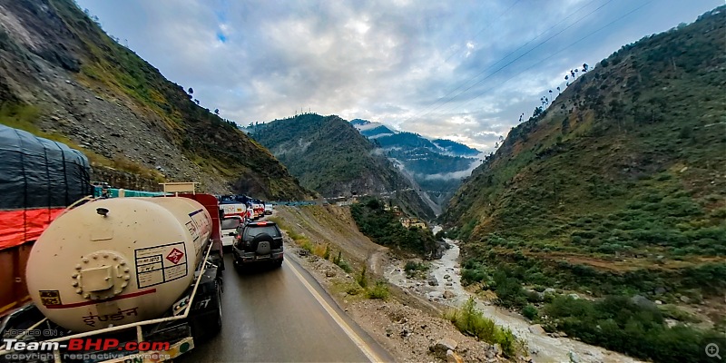 FALL in love with Kashmir | A 5500 km Innova Crysta venture from Kolkata-06.-queue.jpg