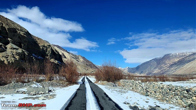 Ladakhi Winter in an Automatic Petrol Thar-20220121_115119.jpg