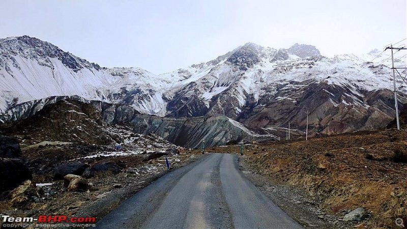 Ladakhi Winter in an Automatic Petrol Thar-20220121_145649.jpg