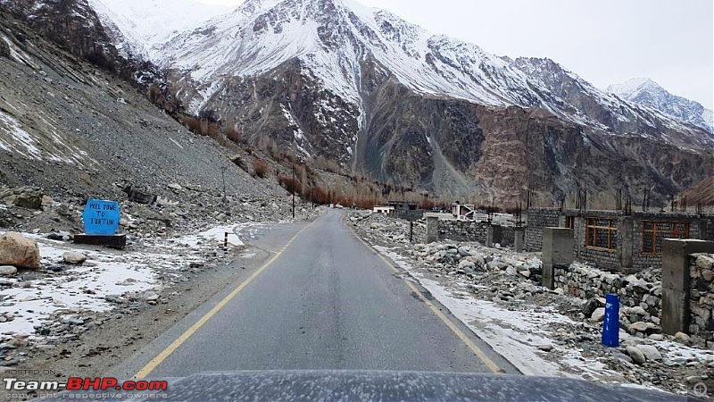 Ladakhi Winter in an Automatic Petrol Thar-20220121_154806.jpg