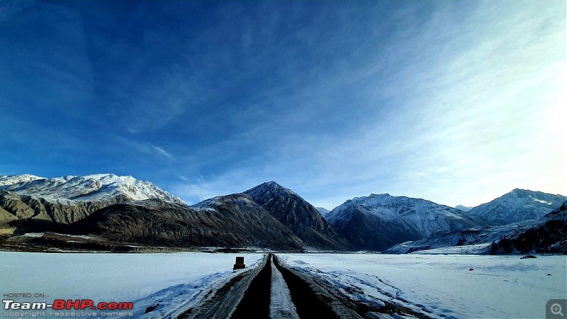 Ladakhi Winter in an Automatic Petrol Thar-20220122_090554.jpg