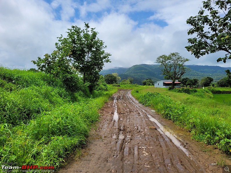 Rain-drenched Maharashtra and an Old Car-20220917_114330.jpg