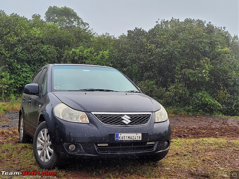 Rain-drenched Maharashtra and an Old Car-20220924_084821.jpg