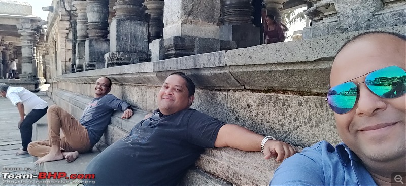 A 'Monument'al trip to South India!-chilling-temple.jpg