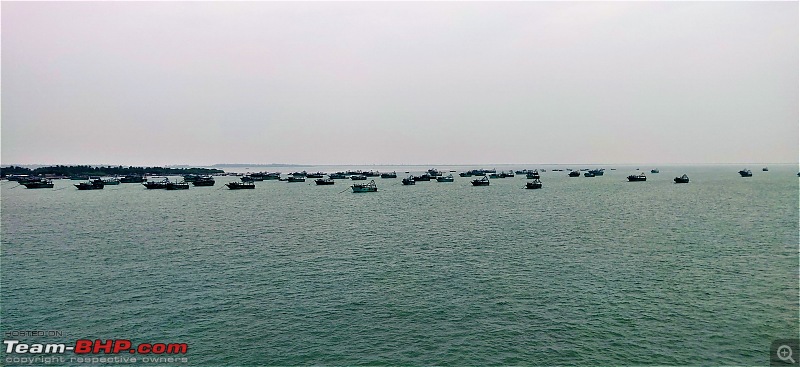 A 'Monument'al trip to South India!-fishing-boats-one-side-pamban.jpg
