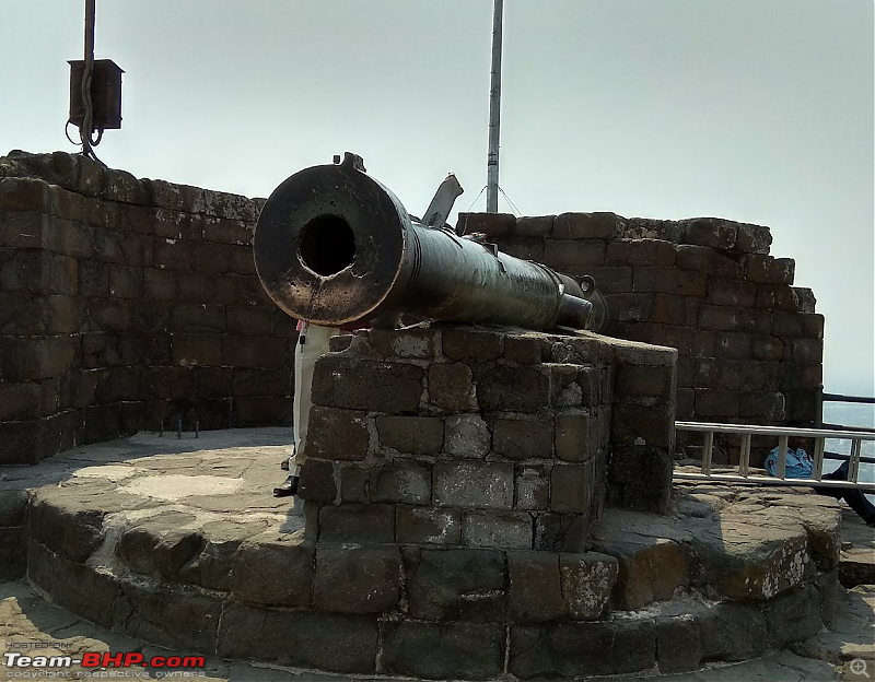 Aurangabad, Shirdi and Pench via the Samruddhi Mahamarg in a  Skoda Superb-day-4-fort-cannon-top.png