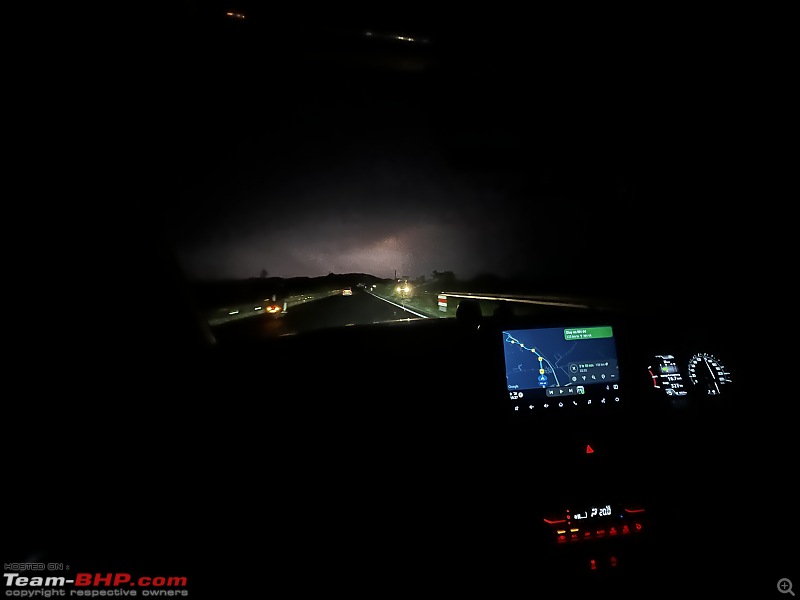 Lucknow to Bangalore - My first cross-country road trip-night-drive.jpg