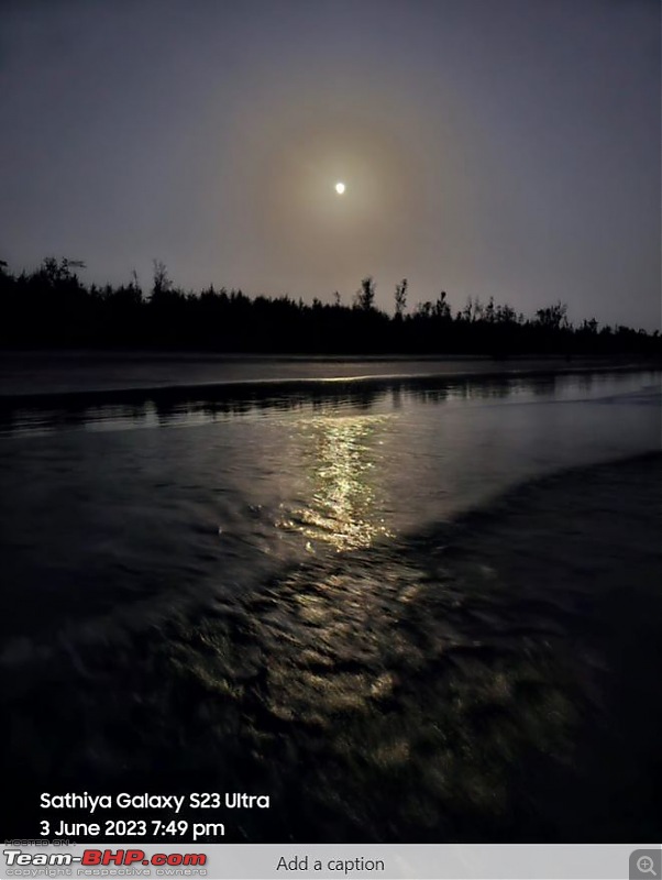 Unplanned road-trip to Diveagar turns out to be an entertainer-moonlight-shots-diveagar-beach-2.jpg
