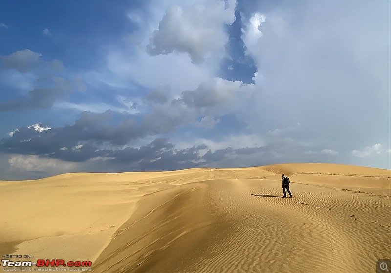 Not so deserted Thar desert: Photolog-solo-desert.jpg