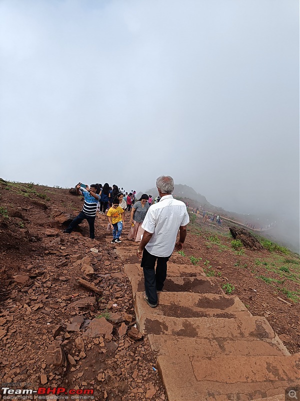 Stay at a beautiful homestay in Chikmagalur-mulayangiri-crowd.jpg