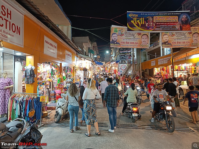 Serene Badrinath in a Toyota Innova Crysta-mathura-road-busy.jpg