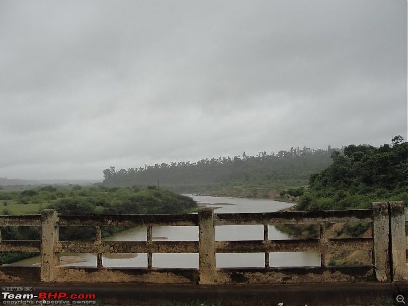 Weekend trip to Mallalli Falls-hemavathi-bridge.jpg