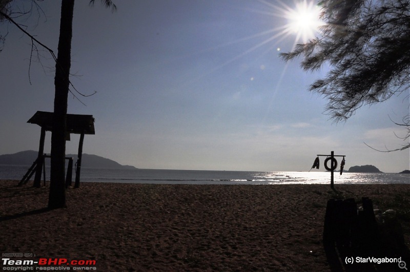 Micro-Travelogue : Devbagh Beach Resort at Karwar-065-waiting-sun-cool-down.jpg