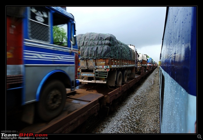 2011 Monsoon Trips : Romancing the rains. Postcards from the Konkan & deccan plateau-p1030420.jpg