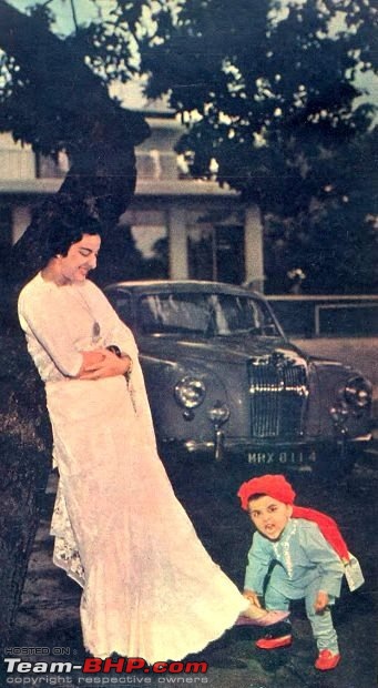 Old Bollywood & Indian Films : The Best Archives for Old Cars-nargis-mg.jpg