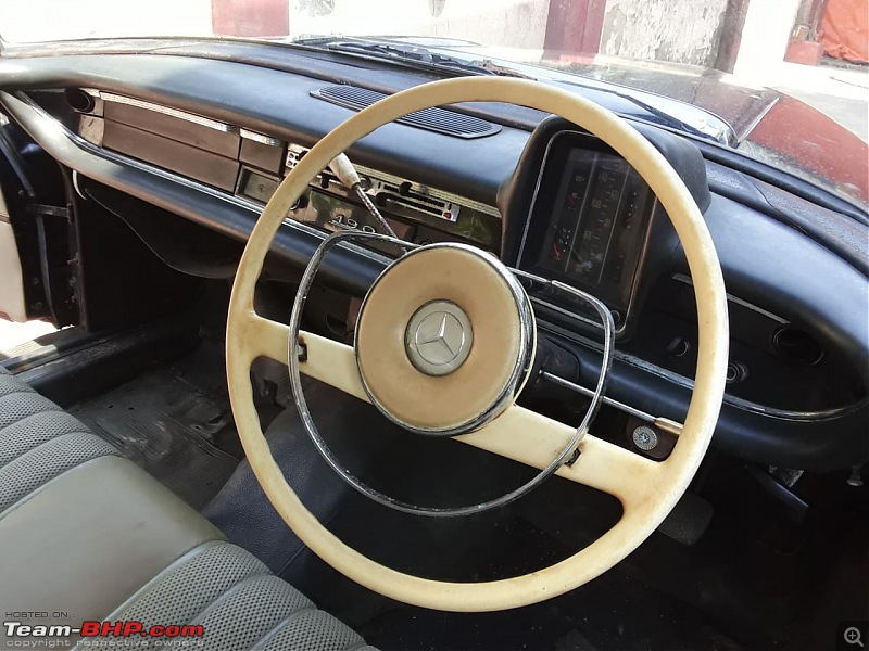 Vintage & Classic Mercedes Benz Cars in India-steering.jpg