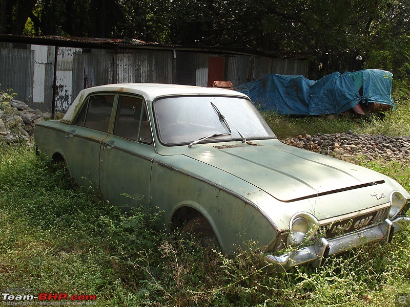 Rust In Pieces... Pics of Disintegrating Classic & Vintage Cars-corsair01.jpg