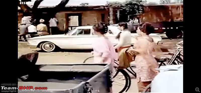 Old Bollywood & Indian Films : The Best Archives for Old Cars-mere-sanam-26.png