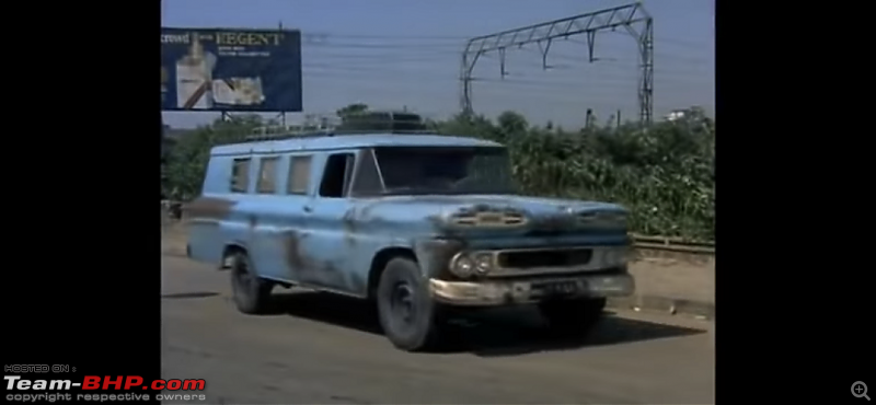 Old Bollywood & Indian Films : The Best Archives for Old Cars-jugnu-27.png