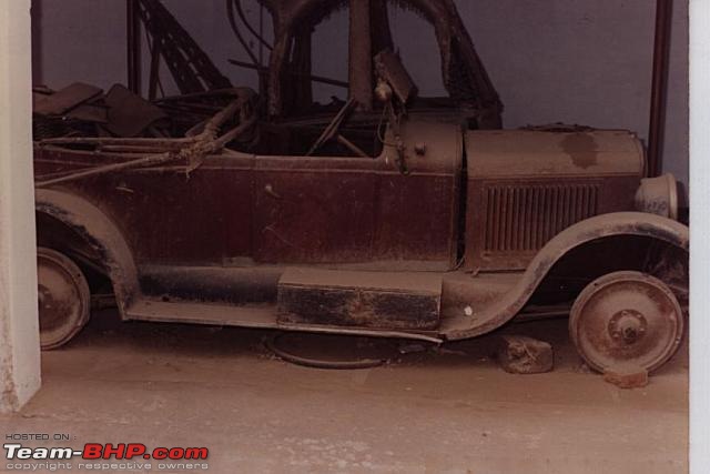 Rust In Pieces... Pics of Disintegrating Classic & Vintage Cars-12742229_3dbee8.jpg
