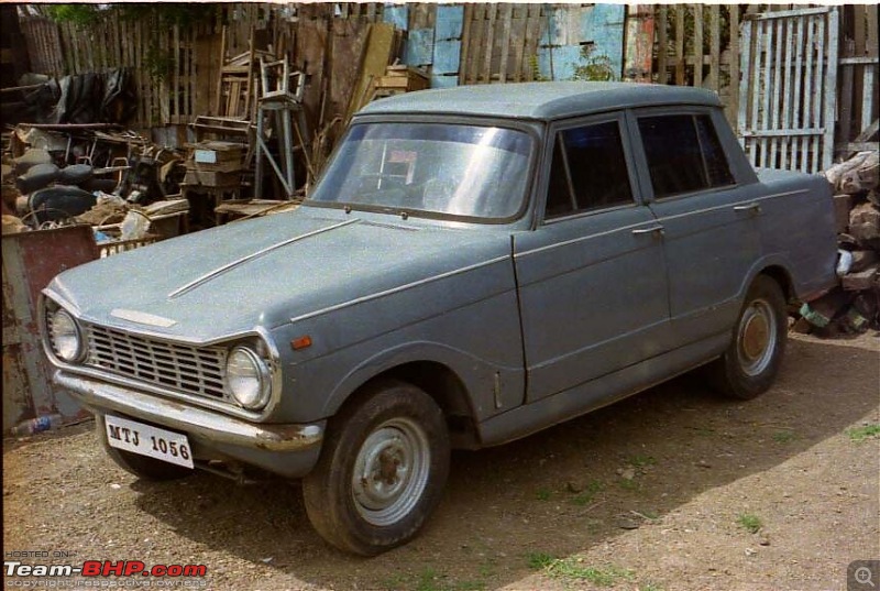 Rust In Pieces... Pics of Disintegrating Classic & Vintage Cars-gazel11.jpg