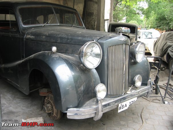 Pics: Vintage & Classic cars in India-5453_119340508567_88785318567_2469683_2236927_n.jpg