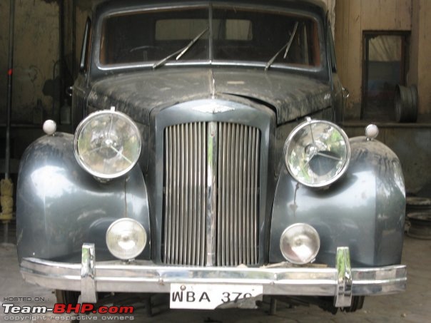 Pics: Vintage & Classic cars in India-5453_119340518567_88785318567_2469684_3098822_n.jpg