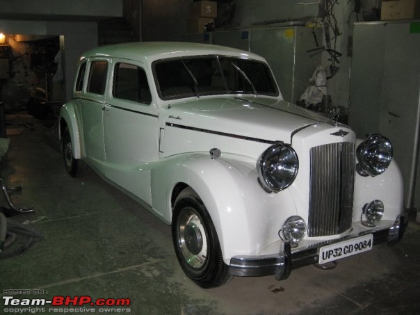 Pics: Vintage & Classic cars in India-5453_119359088567_88785318567_2469835_2322473_n.jpg
