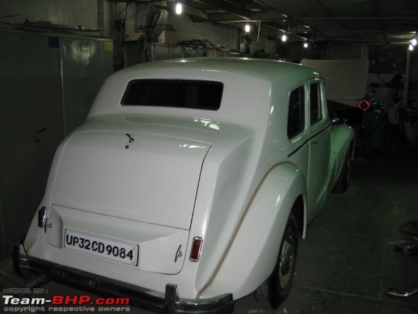 Pics: Vintage & Classic cars in India-5453_119359098567_88785318567_2469836_2990961_n.jpg