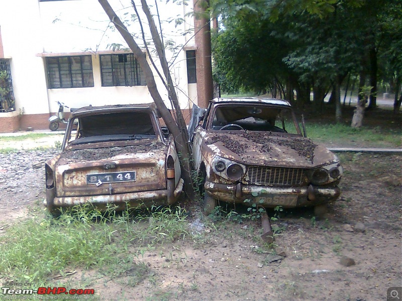 Rust In Pieces... Pics of Disintegrating Classic & Vintage Cars-stndrdtwins.jpg