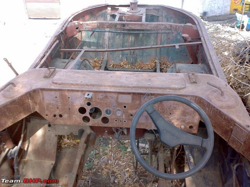 Rust In Pieces... Pics of Disintegrating Classic & Vintage Cars-11.jpg
