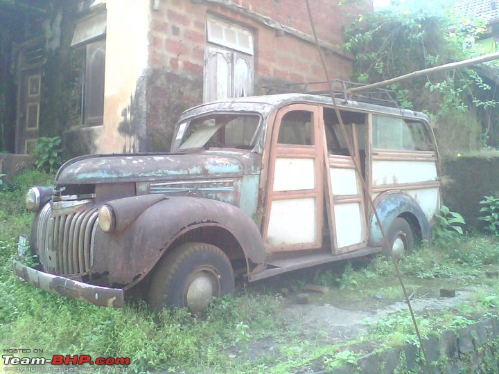 Rust In Pieces... Pics of Disintegrating Classic & Vintage Cars-02.jpg