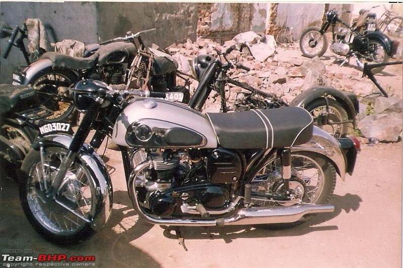 Classic Motorcycles in India-ani.jpg