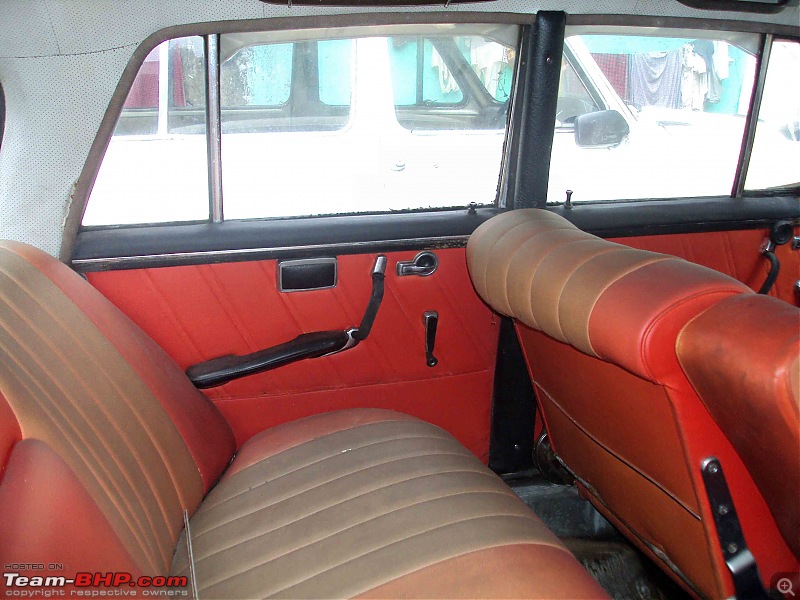 Vintage & Classic Mercedes Benz Cars in India-inside_2.jpg