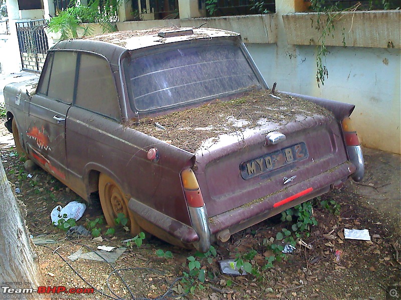 Rust In Pieces... Pics of Disintegrating Classic & Vintage Cars-291210_1143.jpg