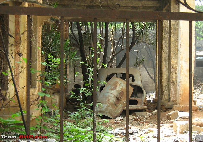 Rust In Pieces... Pics of Disintegrating Classic & Vintage Cars-img_8856.jpg