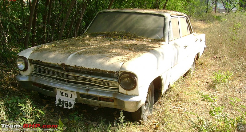 Rust In Pieces... Pics of Disintegrating Classic & Vintage Cars-chevy-1.jpg