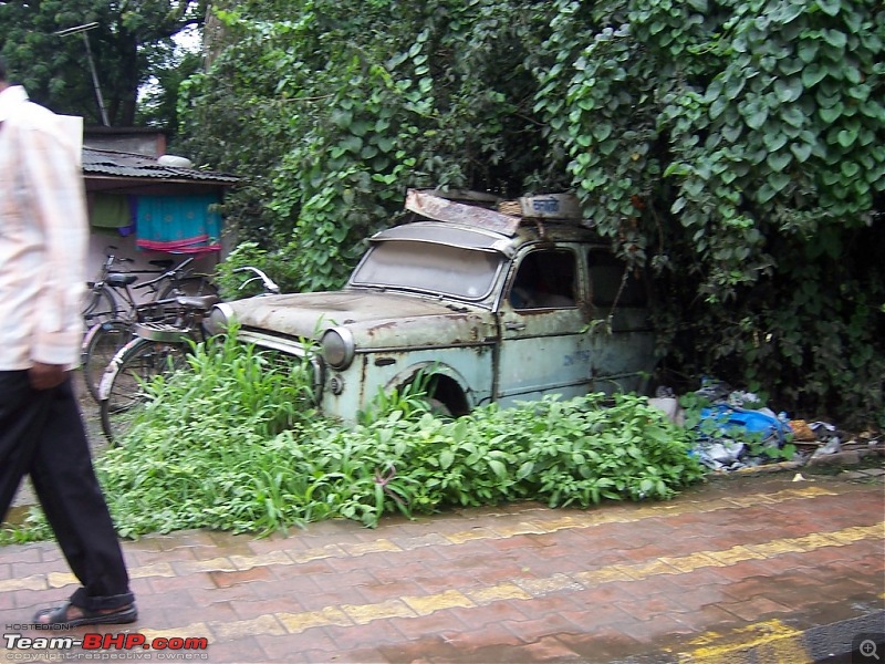 Rust In Pieces... Pics of Disintegrating Classic & Vintage Cars-school01.jpg