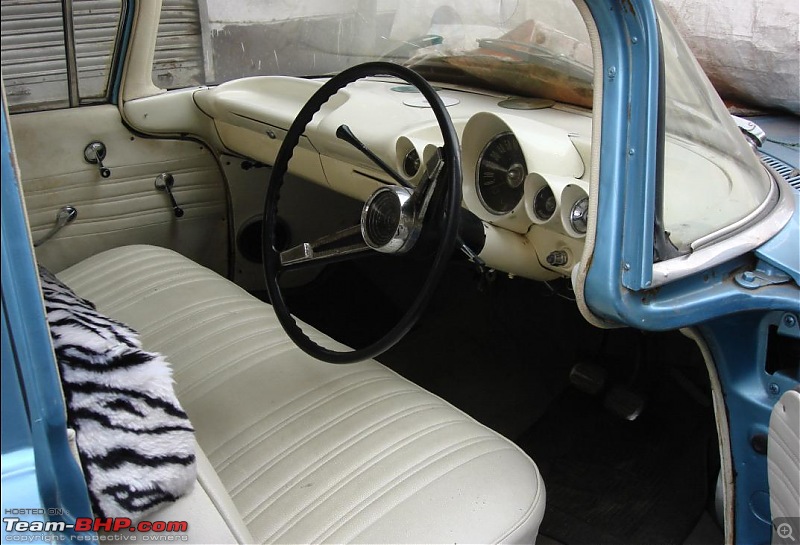 Classic Cars available for purchase-inside.jpg