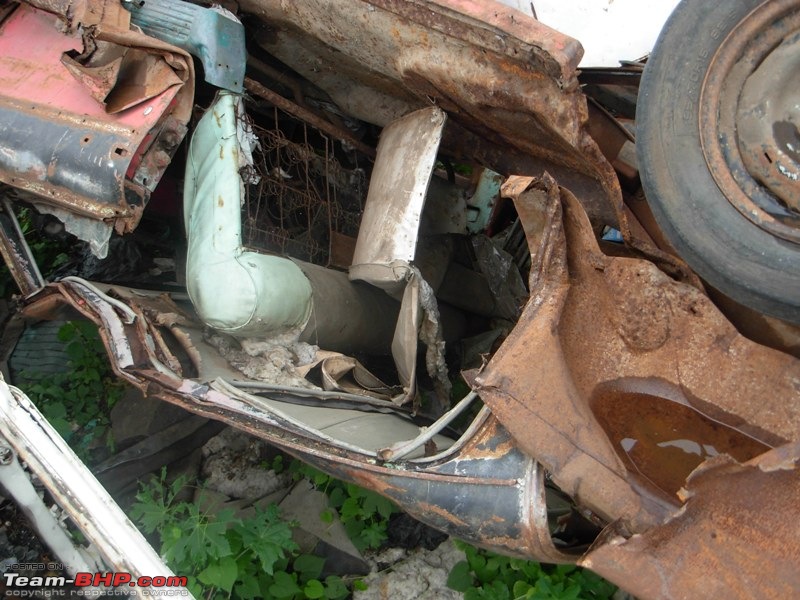 Rust In Pieces... Pics of Disintegrating Classic & Vintage Cars-dscn0240.jpg