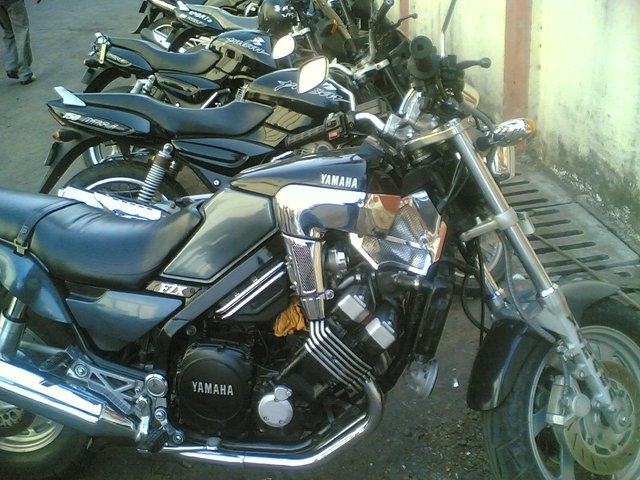 Yamaha FZX750 - Absolute Exotic Spotted In Vashi - Team-BHP