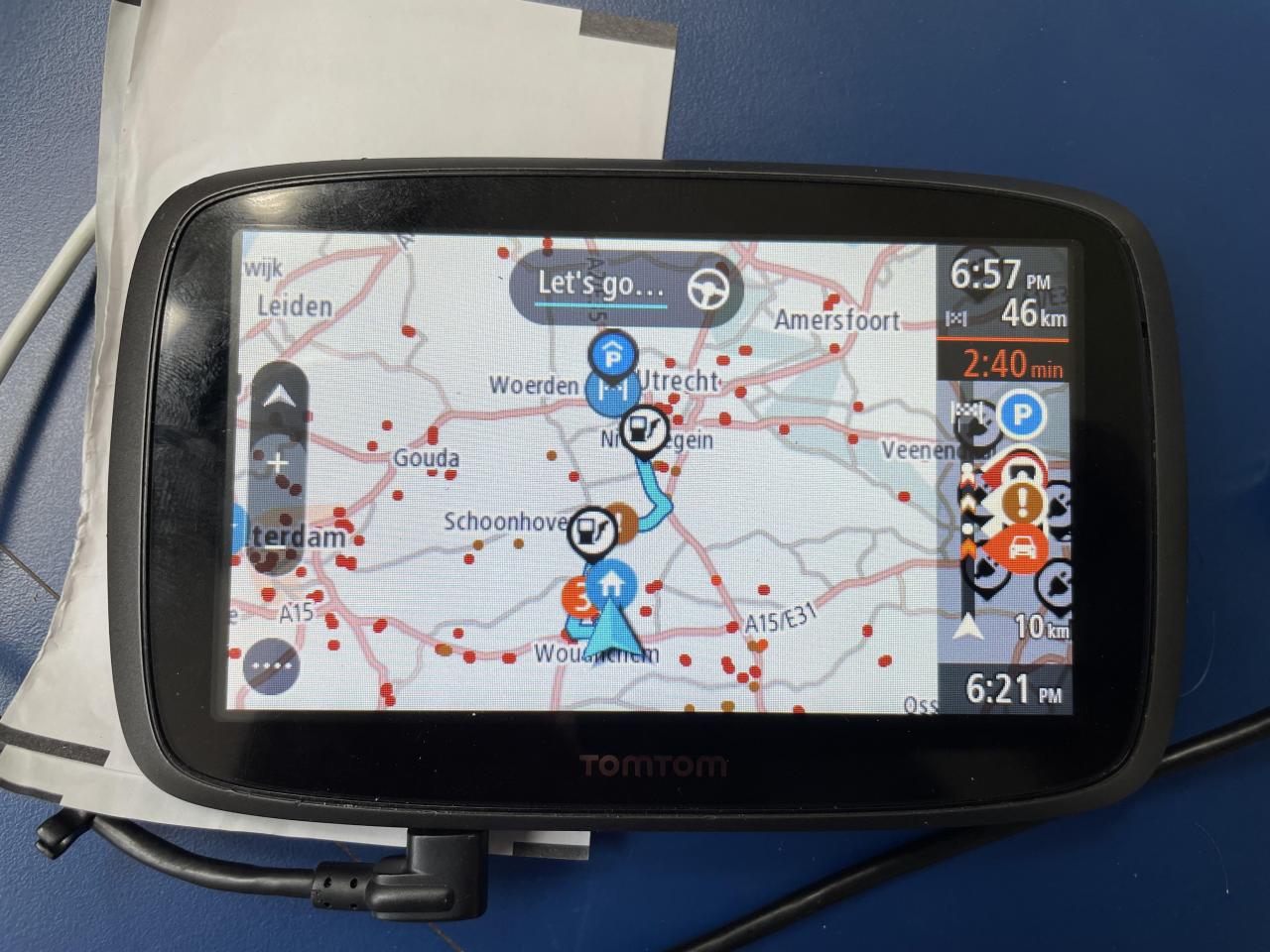 Replacing the battery of my wife's TomTom GPS navigation device | Team-BHP