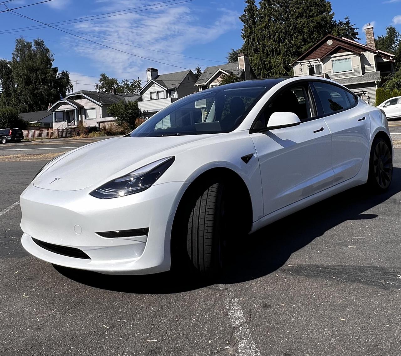 Tesla Model 3 Performance: Impressions after an hour-long test