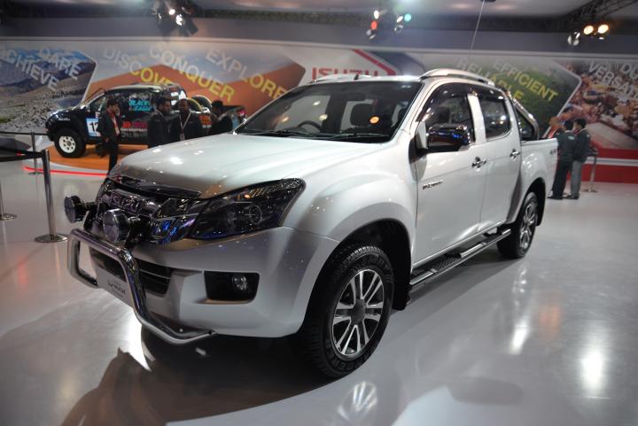 Coverage: Isuzu at the Auto Expo 2016. V-Cross showcased 