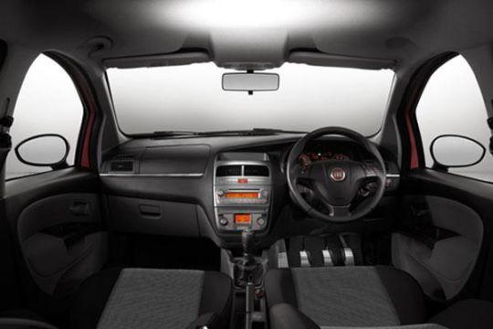 Fiat India equips 2013 Grande Punto 90 HP with Sports kit 